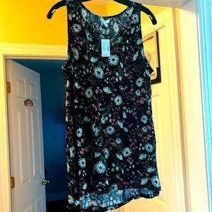 Maurice’s women’s top size M. New with tags.